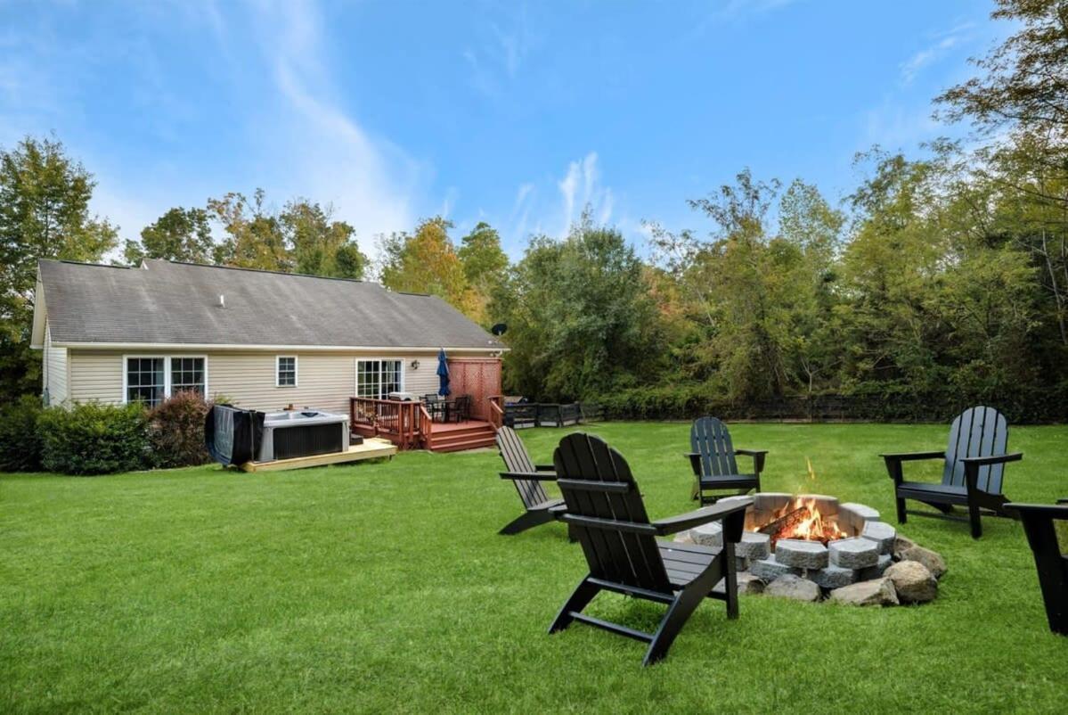 Modern Decor, Hot Tub, Fire Pit & River Access! Luray Εξωτερικό φωτογραφία