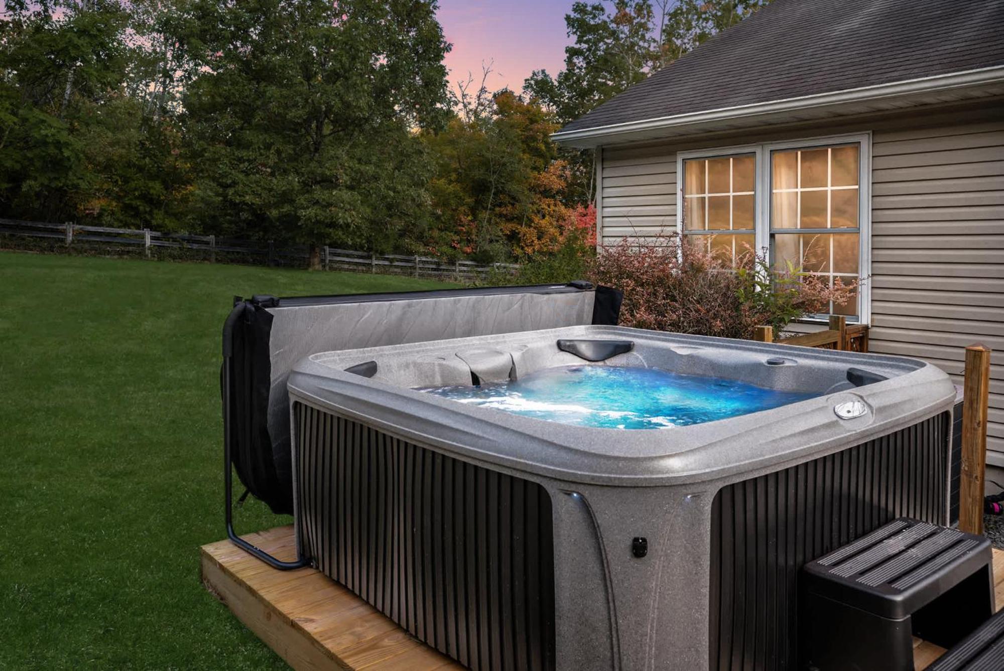 Modern Decor, Hot Tub, Fire Pit & River Access! Luray Εξωτερικό φωτογραφία